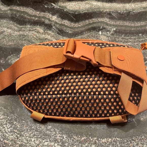 Dakine - Fanny Pack/Belt Bag - Hot Laps 1L - Picture 4 of 8